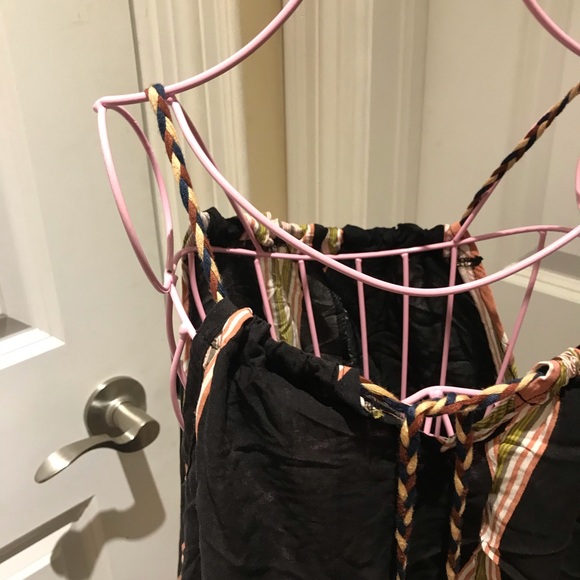 Women’s dress - Picture 2 of 3